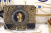 Image de Pochette Cléopâtre : perles japonaises et broderies